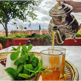 Thé à la menthe ( شاي بالنعناع )