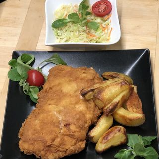 Snitel bavarez porc - meniu