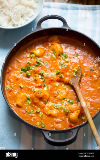 Gambas vindaloo con pimiento