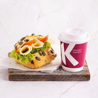 Kanapka Kukurydziana i Kawa 300 ml