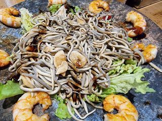 Ensalada Templada De Gulas Y Langostinos