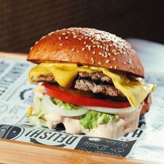 კლასიკ ჩიზბურგერი