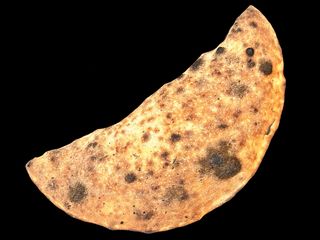 Кальцоне з лососем (360g)