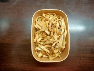 50a. Ramen saltato con carne