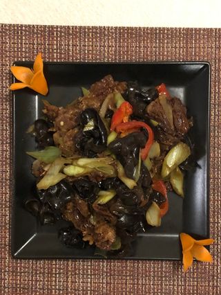 Rata cu praz si urechi de lemn