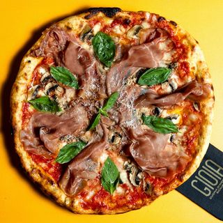 CALTAGIRONE, Prosciutto e funghi 