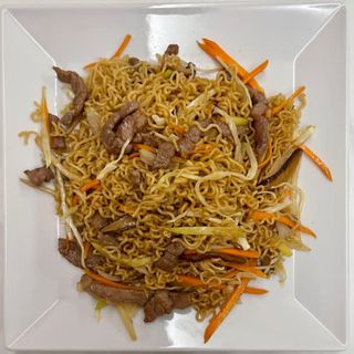 36. Fideos Rizados Con Ternera