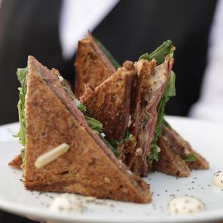 Sándwich De Roast Beef