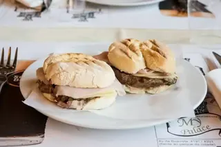 Prego em Pão Misto