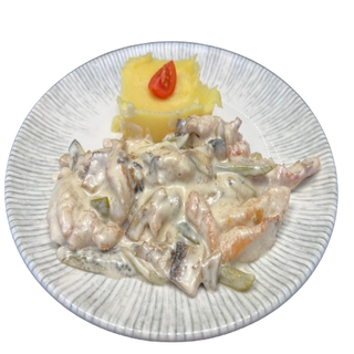 Пиле Жулиен с домашно приготвено картофено пюре  400 г