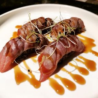 Nigiri de atún flameado (2 pzs.) N14