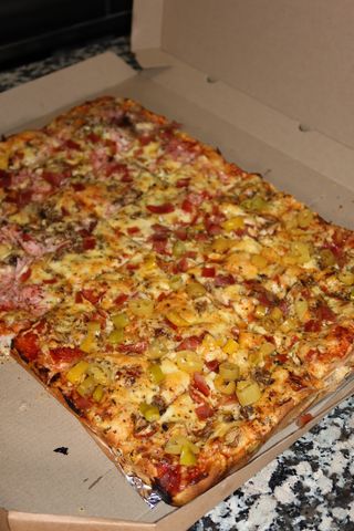 Piza domaćica za 2 osobe 40x30 KULEN
