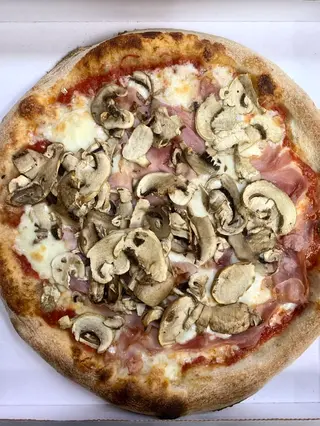 Cotto e funghi