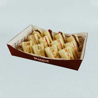 Bandeja de Mini Sándwiches Variados 12 uds