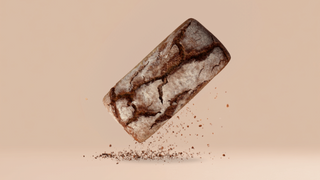 Chleb żytni posypany mąką