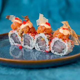 Uramaki spicy tuna