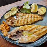 Лаврак на скара.