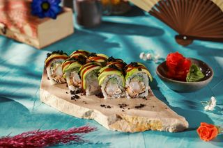 ავოკადო როლი კრევეტით