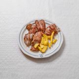 Secretos a la plancha con patatas