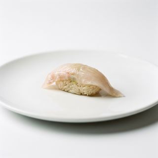 35.Nigiri De Lubina (2 Pza.)