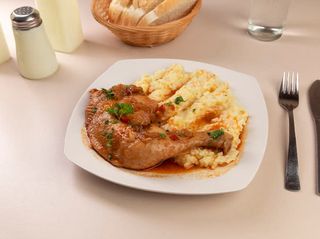 Pulpa de pui si pilaf de orez