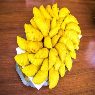 Empanada de carne al estilo colombiano