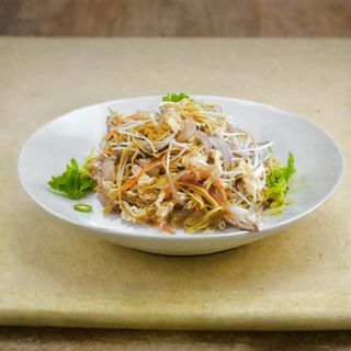 Tallarines De La Casa Con Langostino