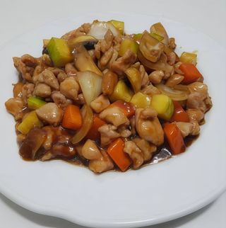 91 Pollo Con Almendras