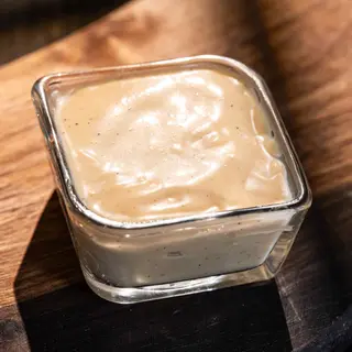 Garlic mayo/ Maioneză cu usturoi