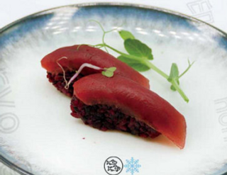 75. Nighiri black tonno