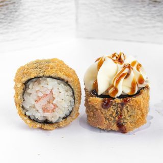 Жареный с угрём (4 шт.)