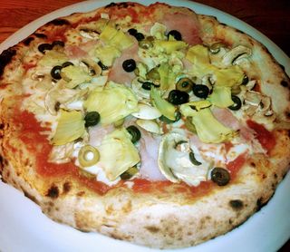 Pizza 4 Estaciones (28 Cm.)