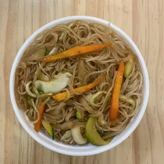 80. Fideo chino con verdura