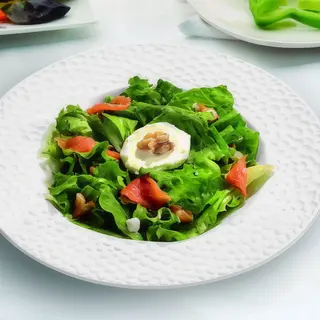 Ensalada De Salmón Y Nuez (250 G.)