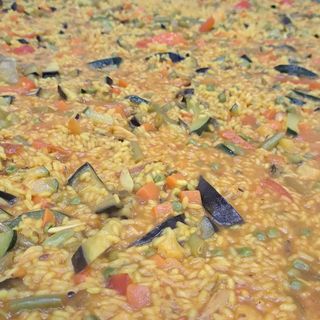 Paella De Verduras De Temporada (Para 2 Personas)