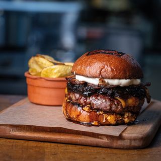 Космос Телешки Бургер 350 г