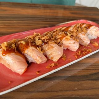 Nigiri Salmão Braseado (6un)