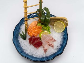 162. Sashimi misto