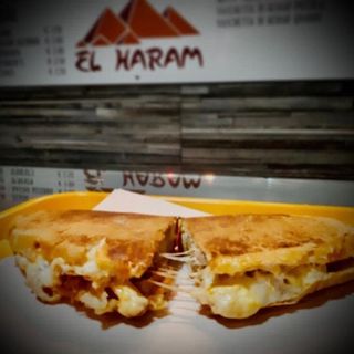 Hamburger e patatine  panino