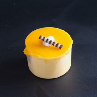 129.Crema catalana porción helado