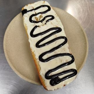 Tostada de Milkybar con sirope de chocolate Carte D´or