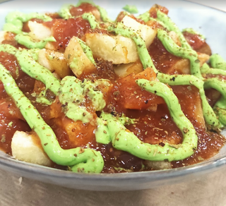 Patatas Bravas Con Alioli