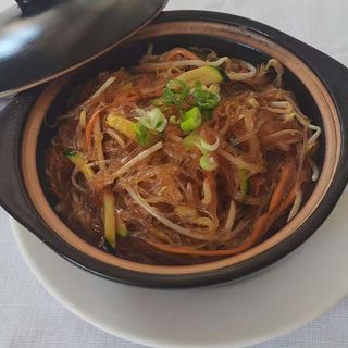 209 Spaghetti di soya con verdure miste in casseruola