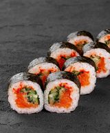 Хосо Макі з лососем