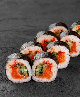 Хосо макі з лососем