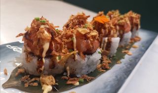 Spicy Shake Plus Roll (8 Uds.)