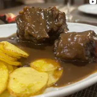 Rabo Estofado