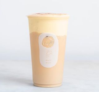 Tè nero al latte con crème brûlée