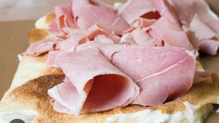 Focaccia al prosciutto cotto