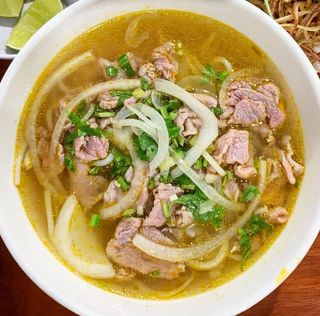 Bún Bò Tái Chả